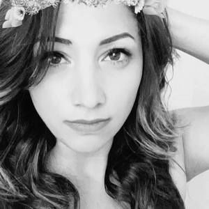 Meet your Posher, Mila